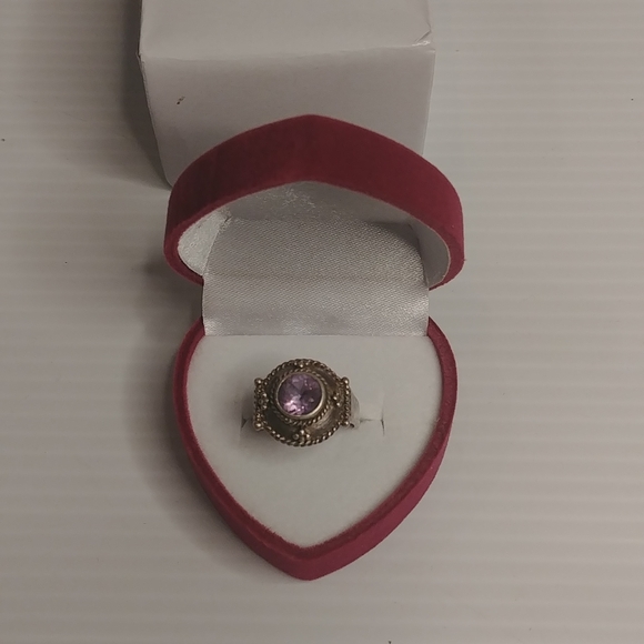 2/$15 ❤ New Velvet Ring Box in Rose Valentine's Day Gift Box - Picture 2 of 4